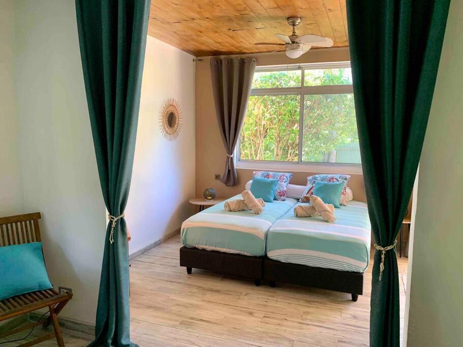 Villa Hoama Lodge Moorea Teavaro Buitenkant foto