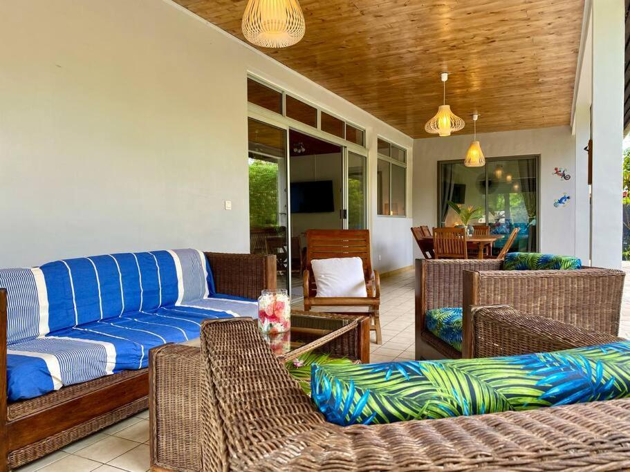 Villa Hoama Lodge Moorea Teavaro Buitenkant foto
