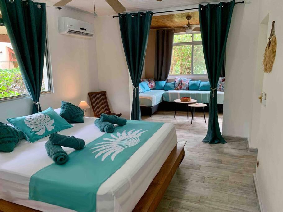 Villa Hoama Lodge Moorea Teavaro Buitenkant foto